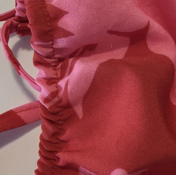 NWOT Elegant Red Floral Backless Dress Size S Summer Dress Knee Length - Picture 11 of 15